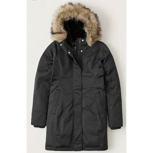 🔥A&F ULTRA TECH PARKA XS $220!